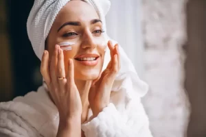 Read more about the article 10 Winter Skincare Tips You Must Know