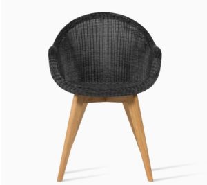 Read more about the article Elevate Your Alfresco Space with Premium Outdoor Chairs